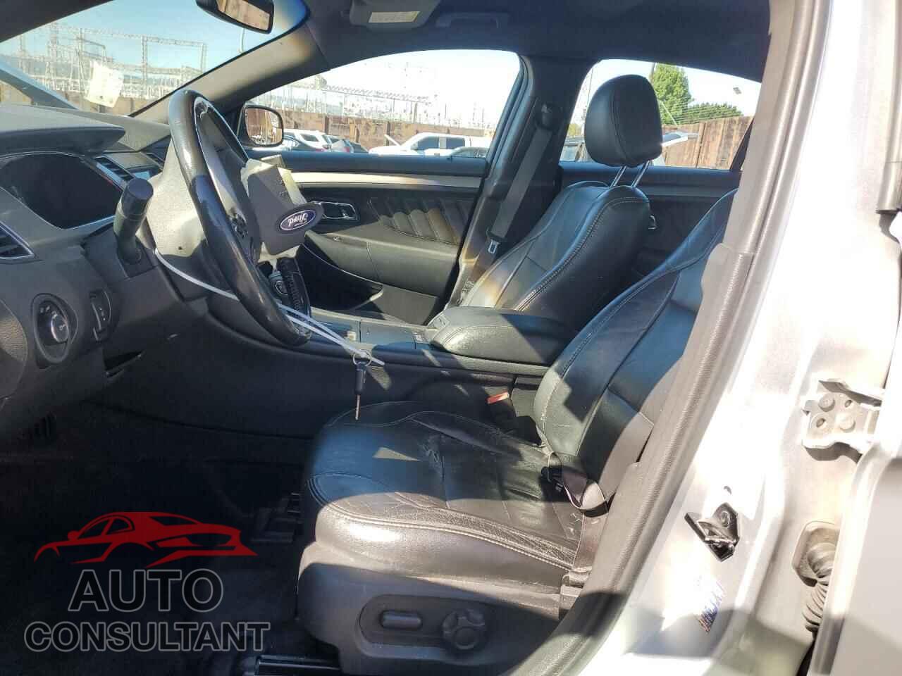 FORD TAURUS 2013 - 1FAHP2E82DG120927