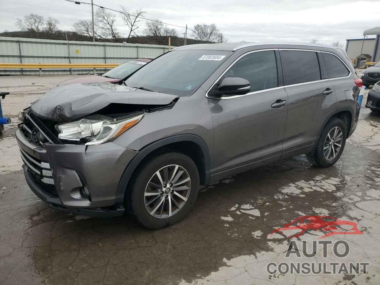 TOYOTA HIGHLANDER 2018 - 5TDKZRFH6JS537437