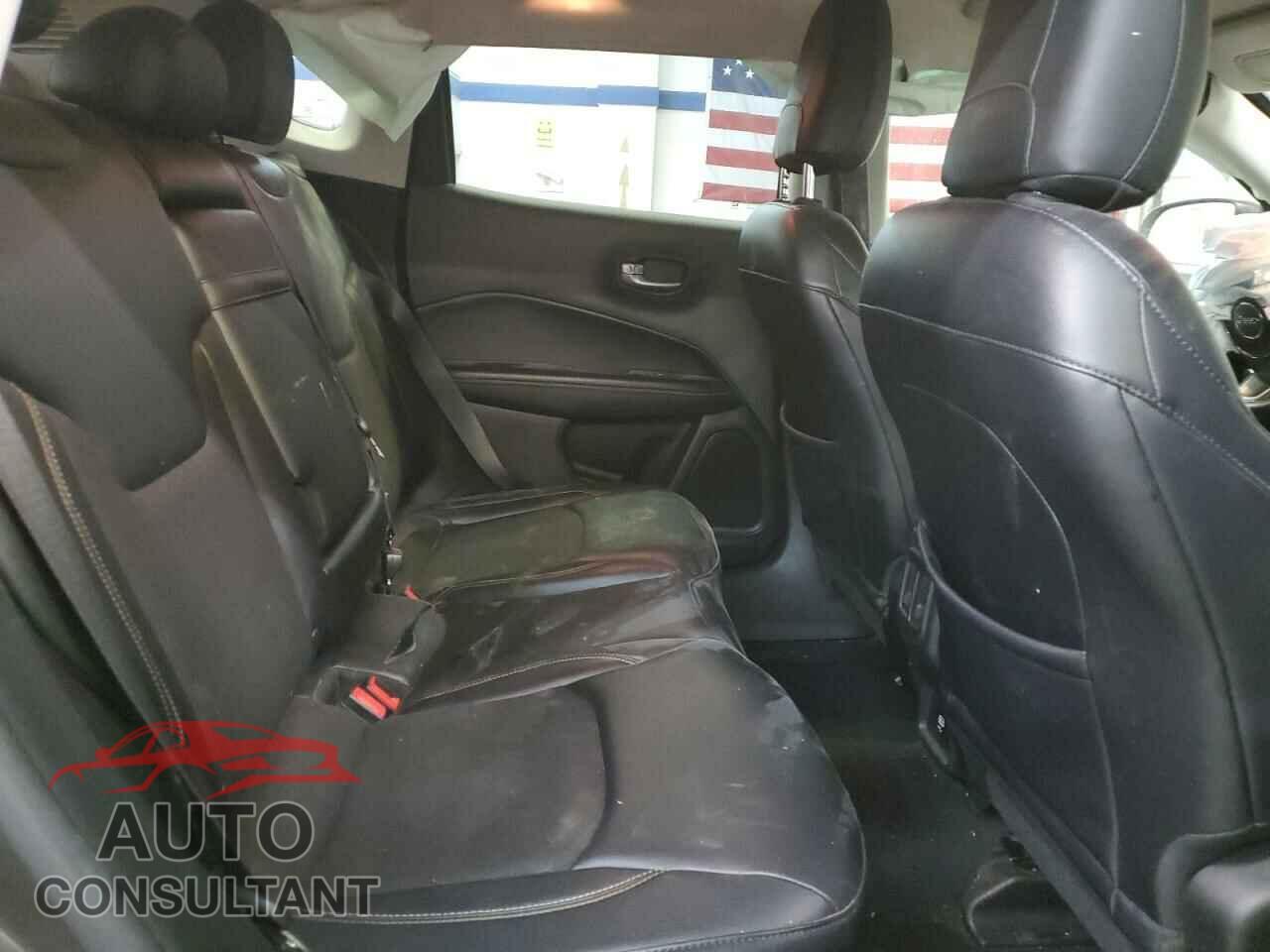 JEEP COMPASS 2017 - 3C4NJDBB6HT664746