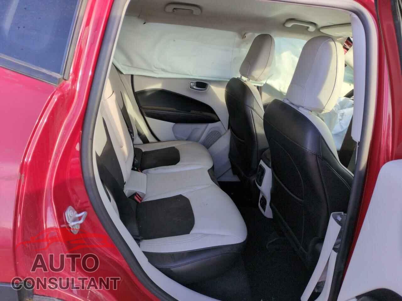 JEEP COMPASS 2018 - 3C4NJDBB7JT168358