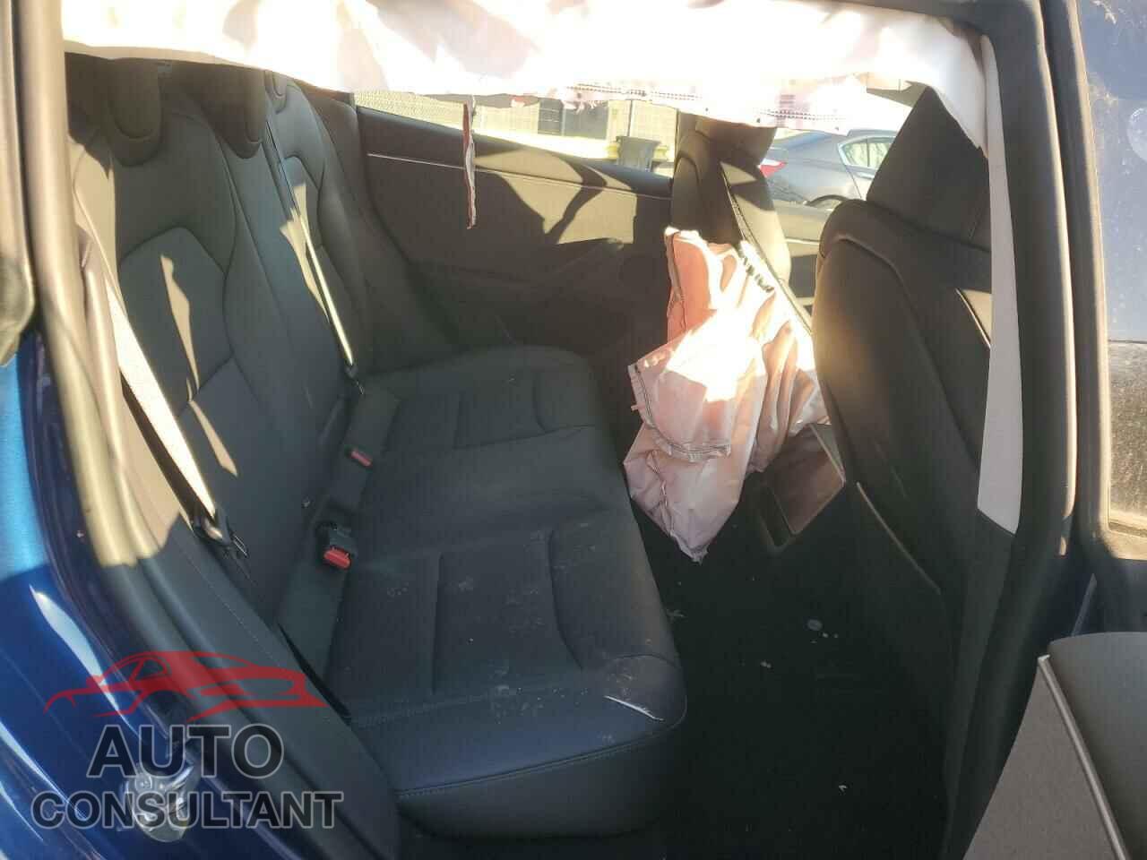 TESLA MODEL 3 2024 - 5YJ3E1EA2RF765747