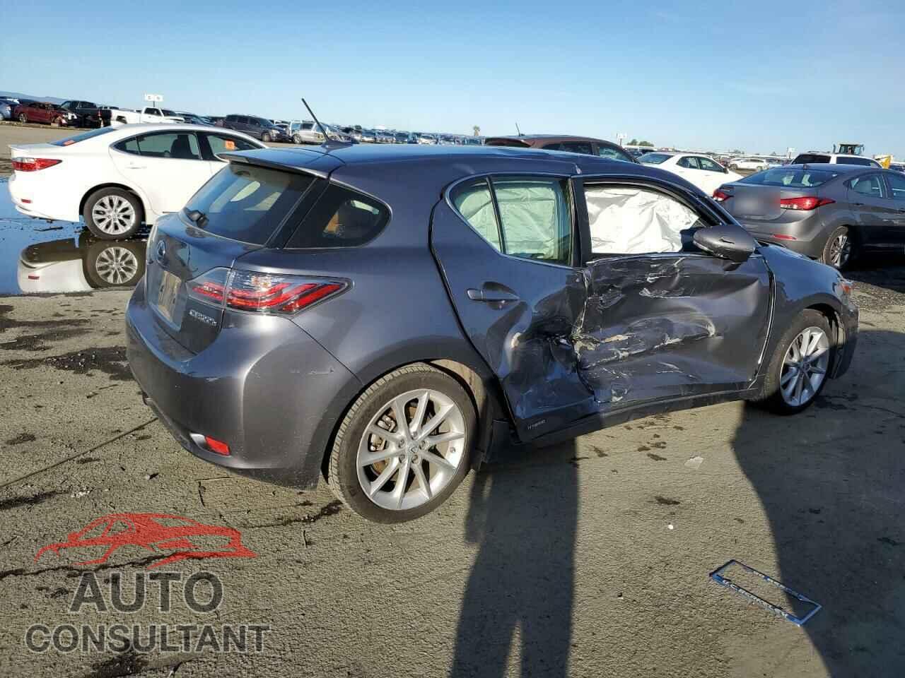 LEXUS CT 200 2013 - JTHKD5BH9D2136245