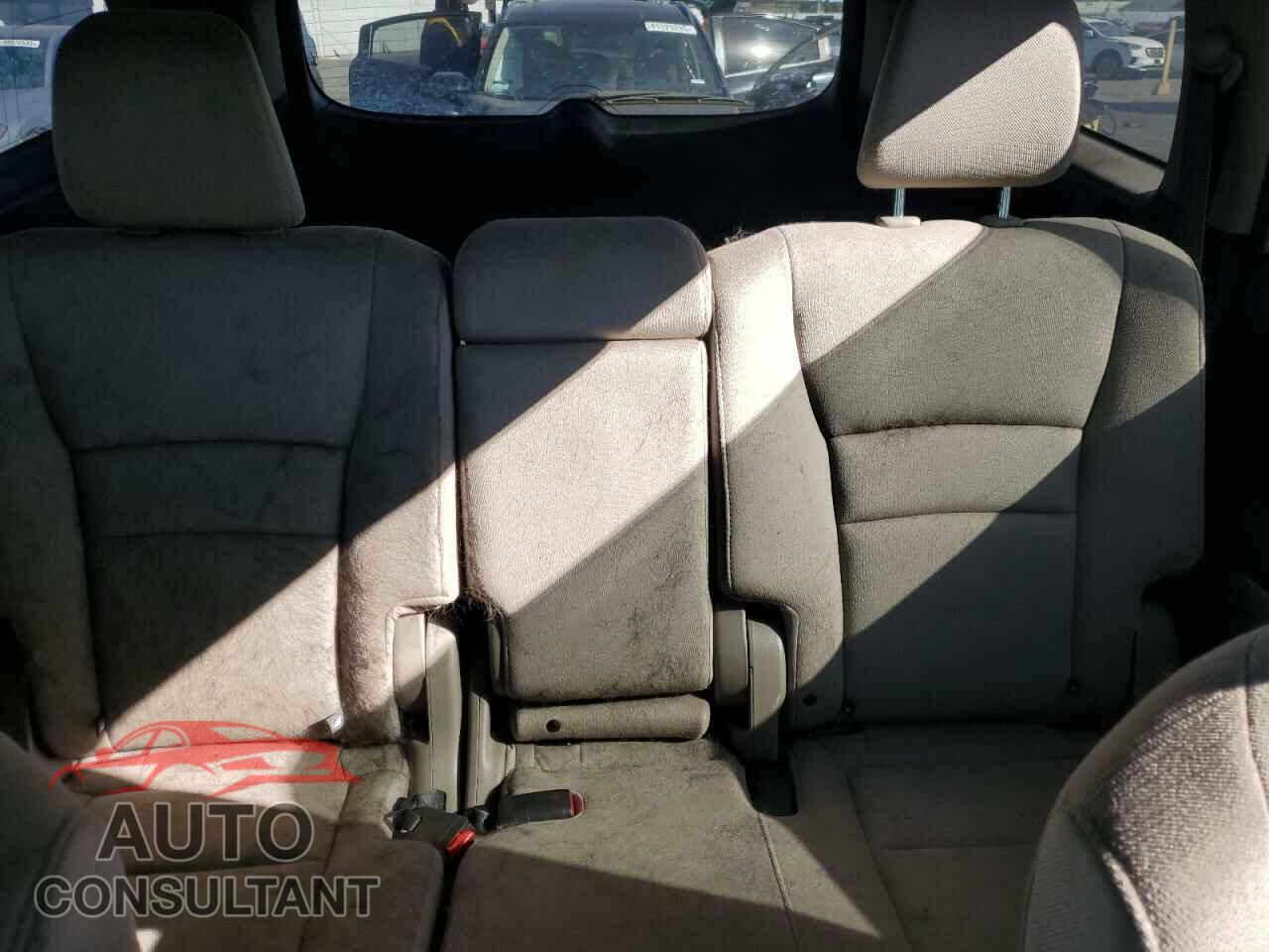 HONDA PILOT 2017 - 5FNYF5H12HB039357