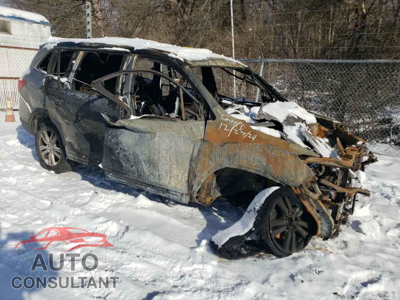 HONDA PILOT 2018 - 5FNYF6H18JB028259