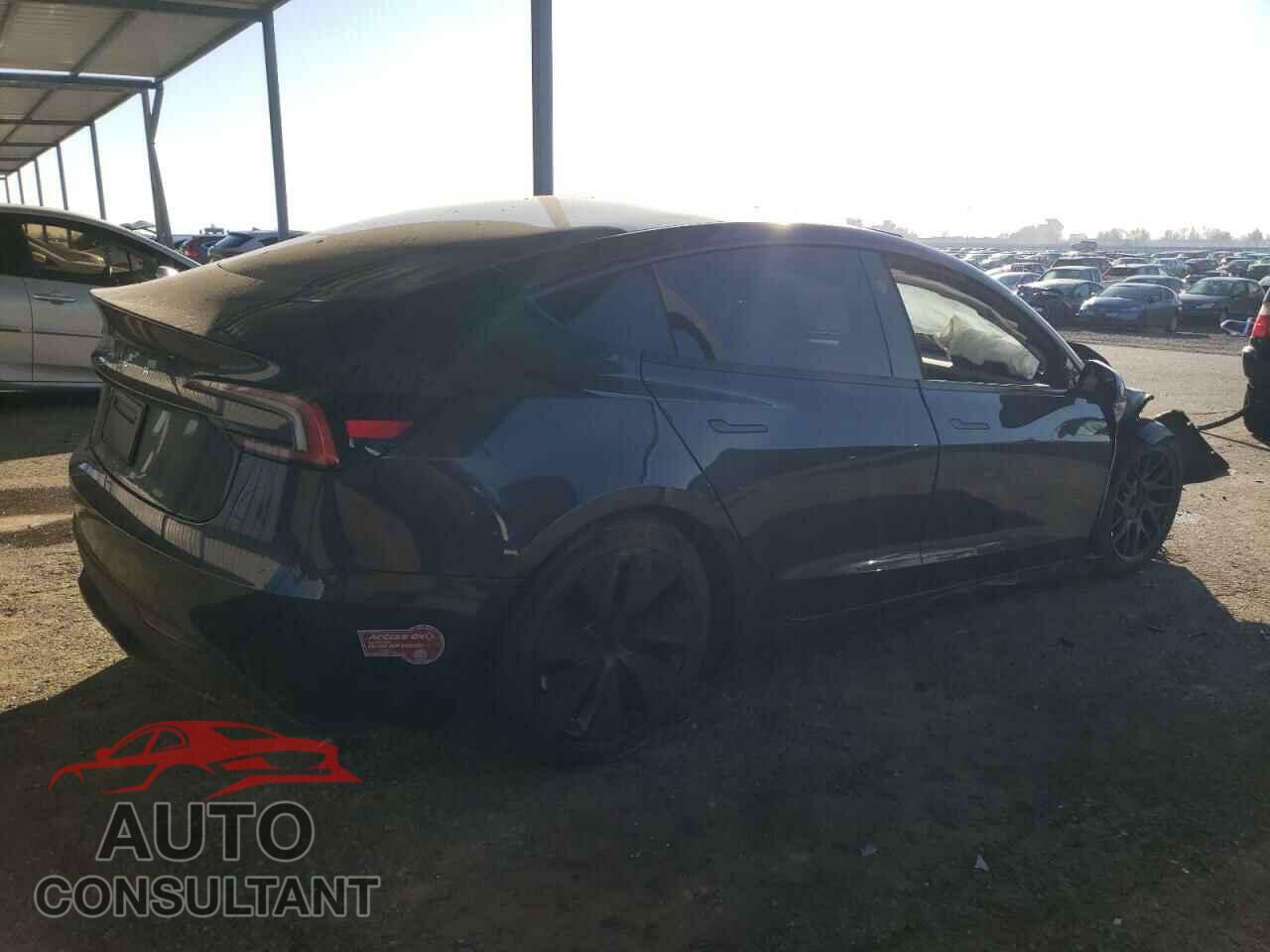 TESLA MODEL 3 2024 - 5YJ3E1EA5RF846628