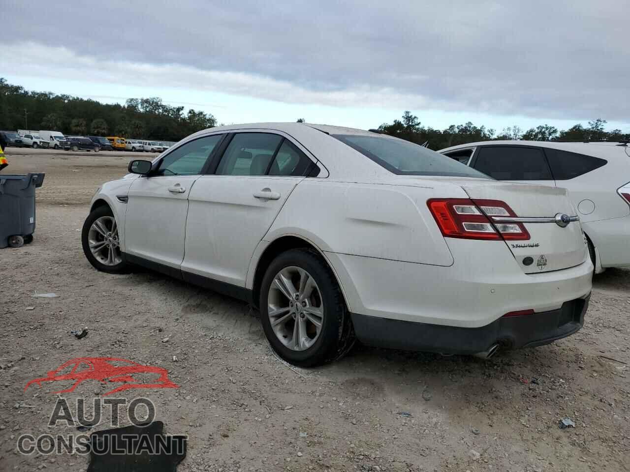 FORD TAURUS 2015 - 1FAHP2E8XFG161034
