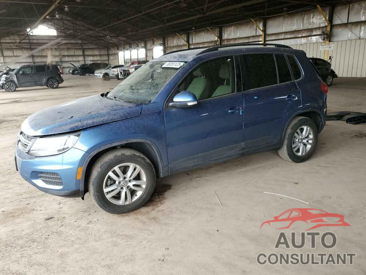 VOLKSWAGEN TIGUAN 2017 - WVGAV7AX3HK032348