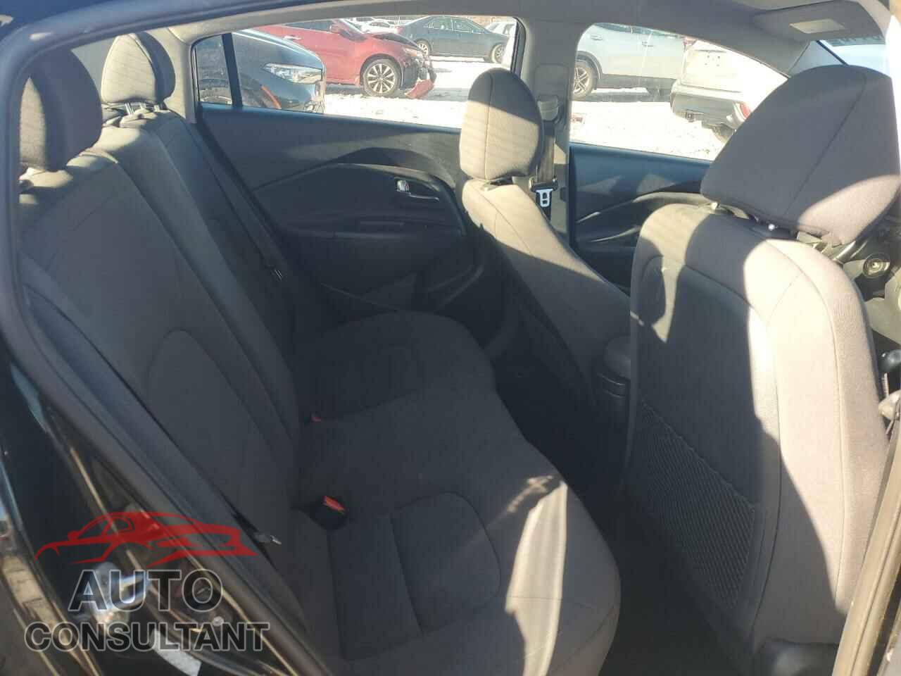 KIA RIO 2016 - KNADN4A33G6661285