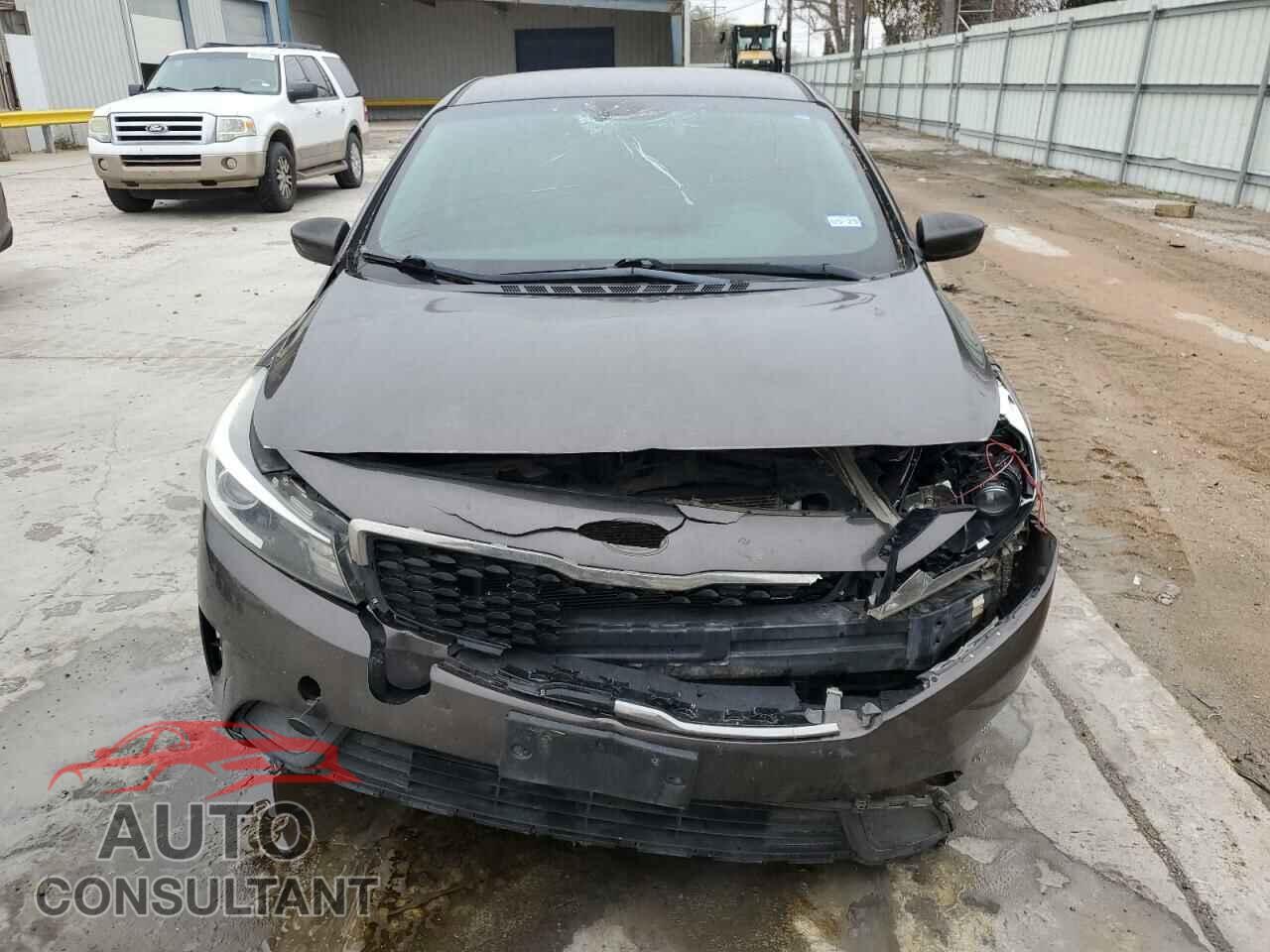 KIA FORTE 2017 - 3KPFK4A73HE114357