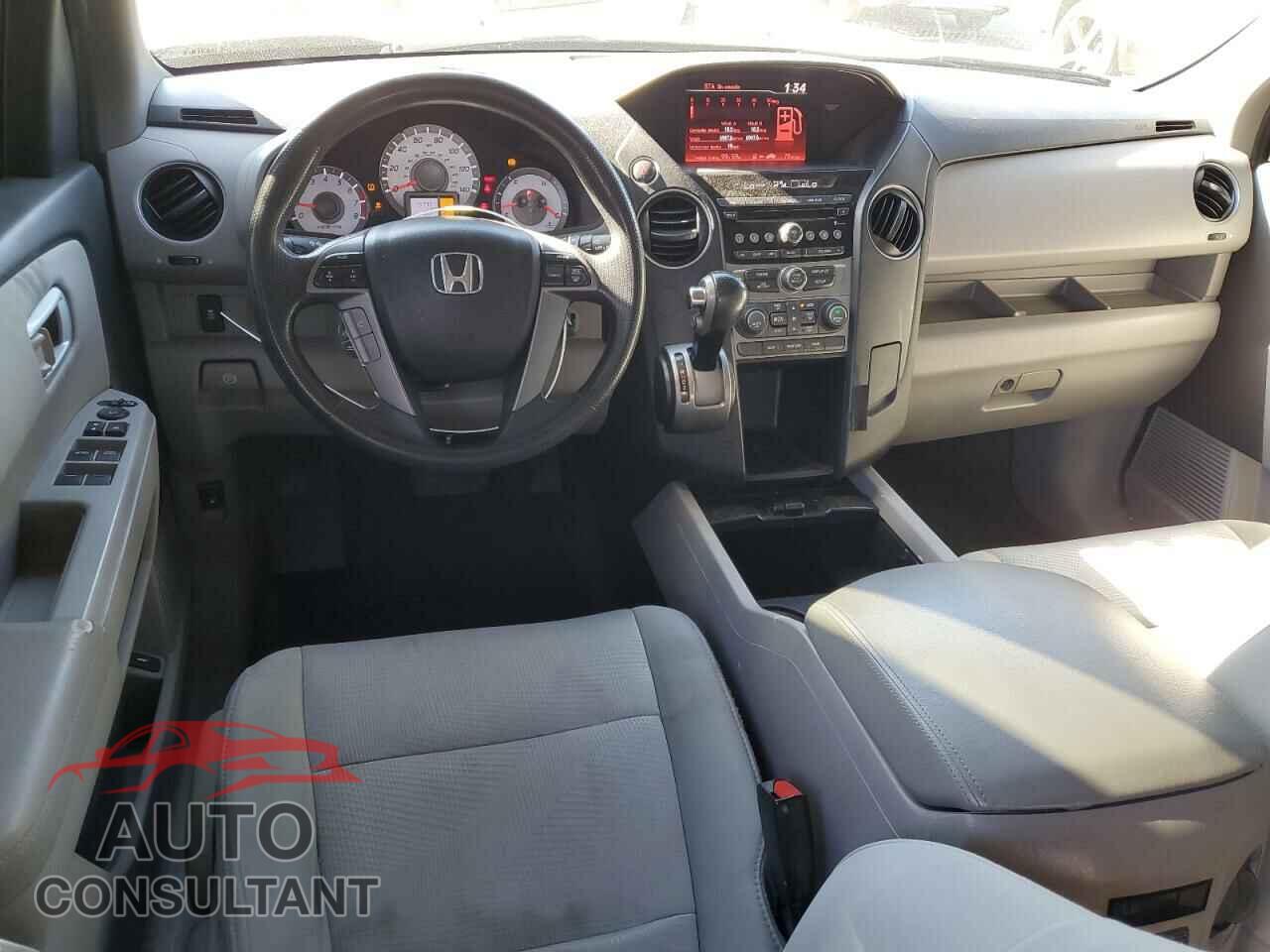HONDA PILOT 2013 - 5FNYF3H2XDB025231