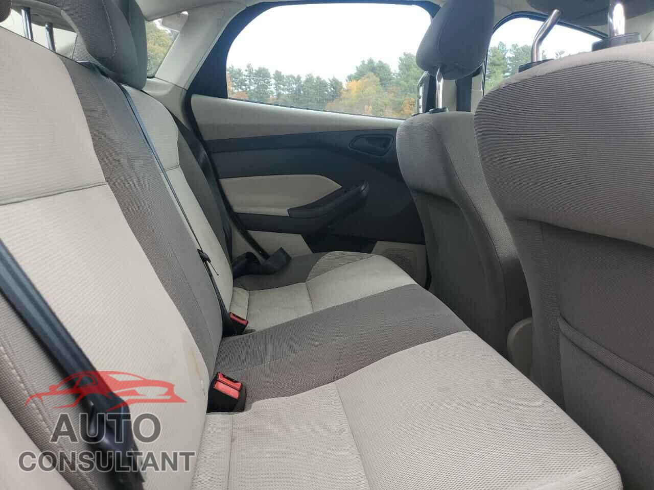 FORD FOCUS 2012 - 1FAHP3F24CL286677
