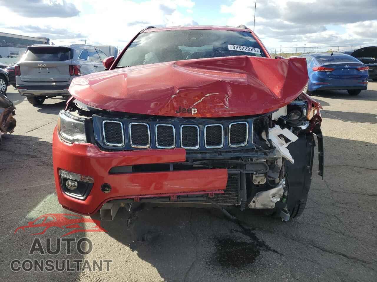 JEEP COMPASS 2018 - 3C4NJDBB8JT333530