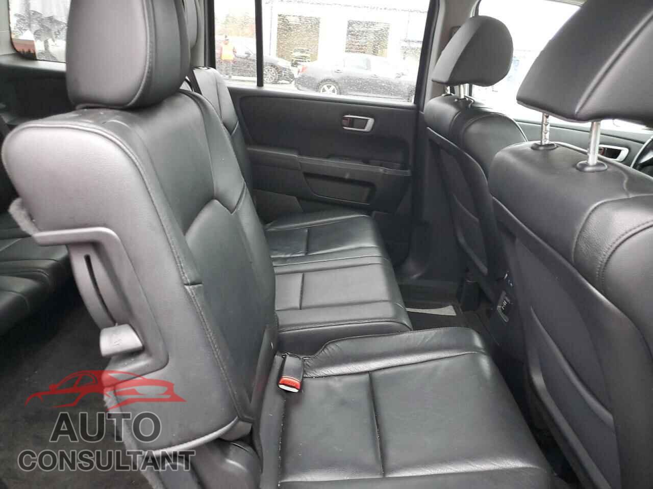 HONDA PILOT 2012 - 5FNYF4H58CB005011