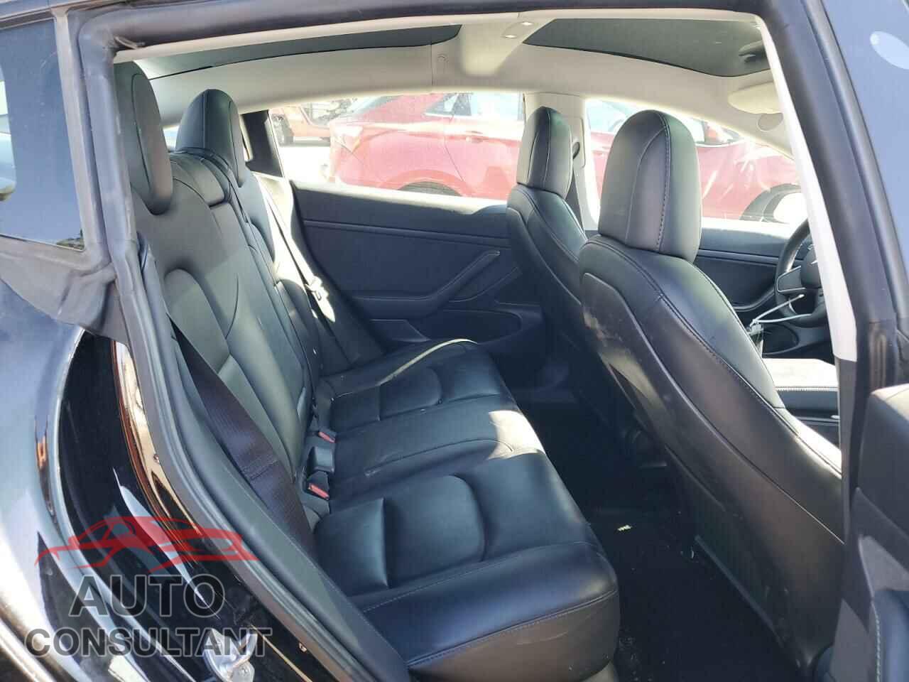 TESLA MODEL 3 2021 - 5YJ3E1EA7MF875556