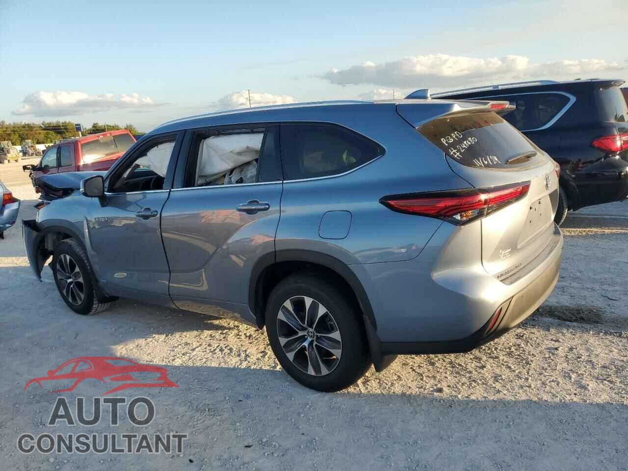 TOYOTA HIGHLANDER 2021 - 5TDGBRCH3MS048464