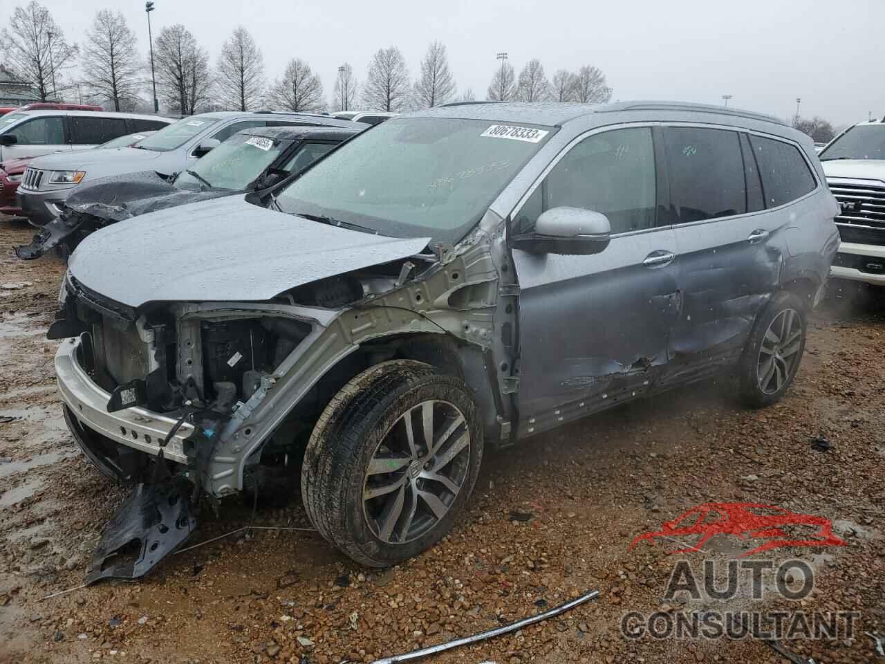 HONDA PILOT 2017 - 5FNYF5H98HB013528