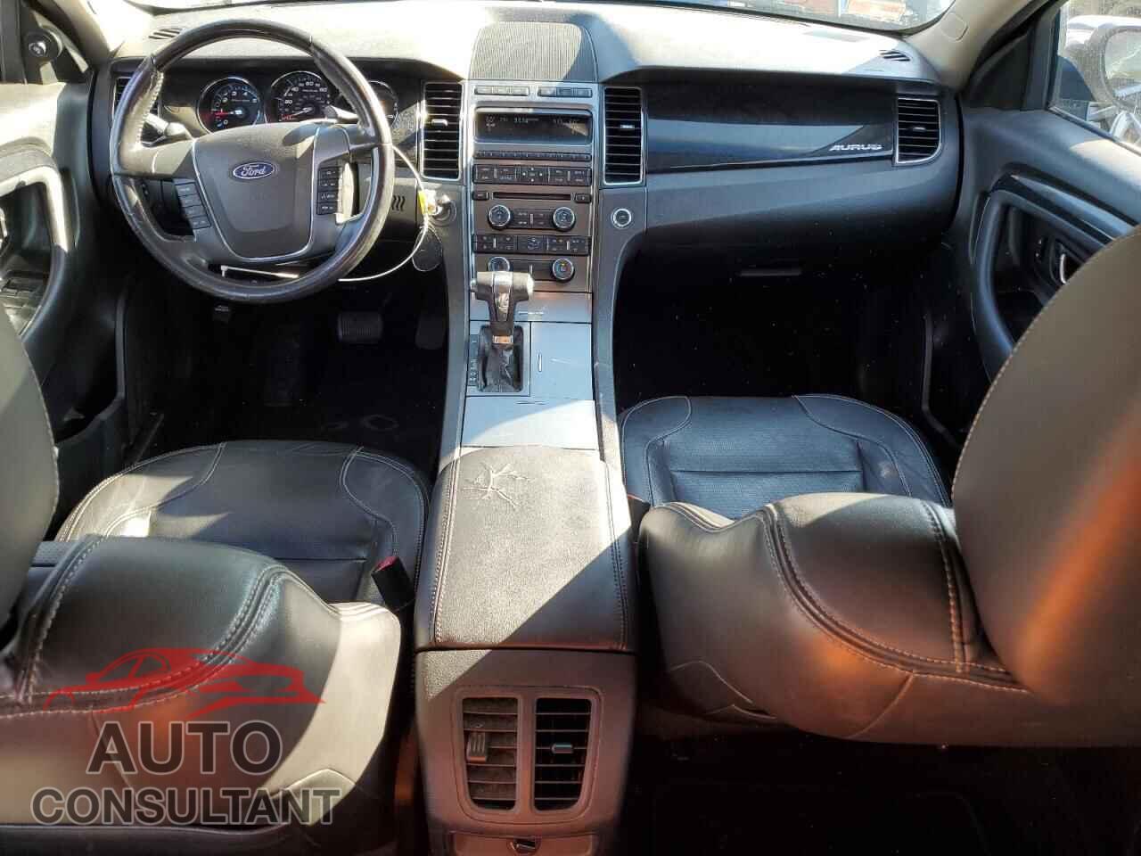 FORD TAURUS 2011 - 1FAHP2FW6BG105681