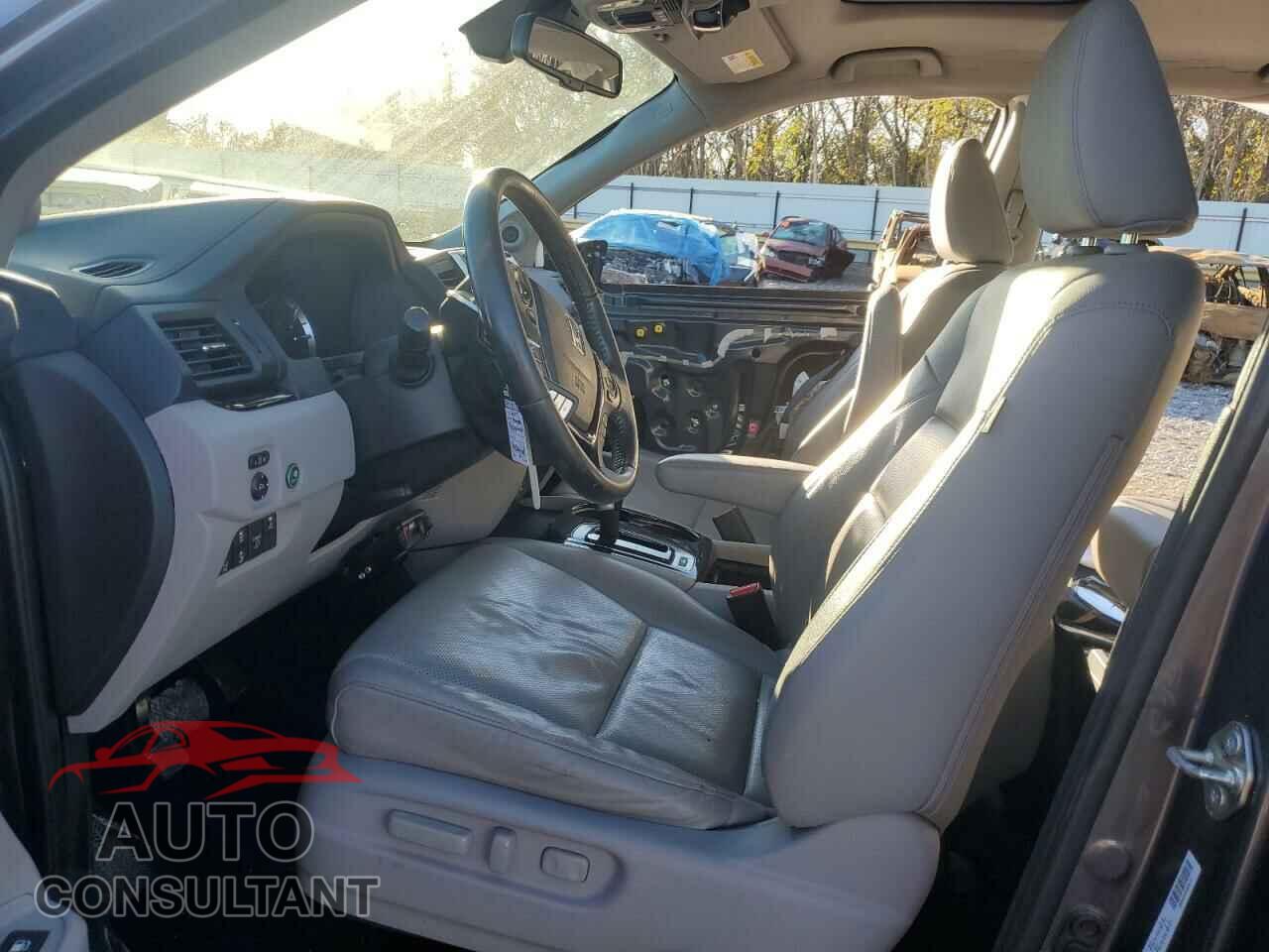 HONDA RIDGELINE 2017 - 5FPYK3F76HB029512