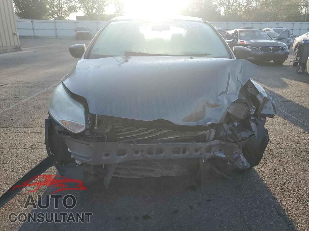 FORD FOCUS 2012 - 1FAHP3E23CL194512