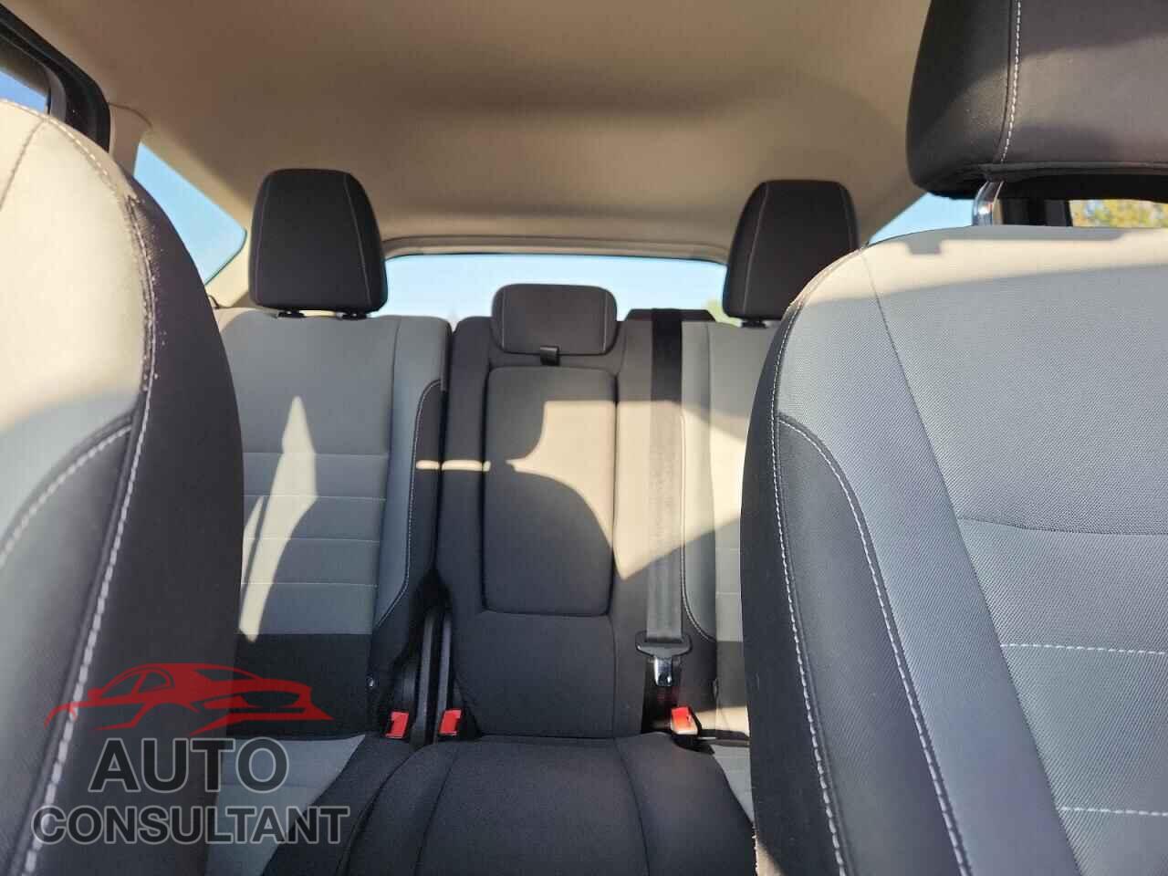 FORD ESCAPE 2016 - 1FMCU0GX6GUB75615