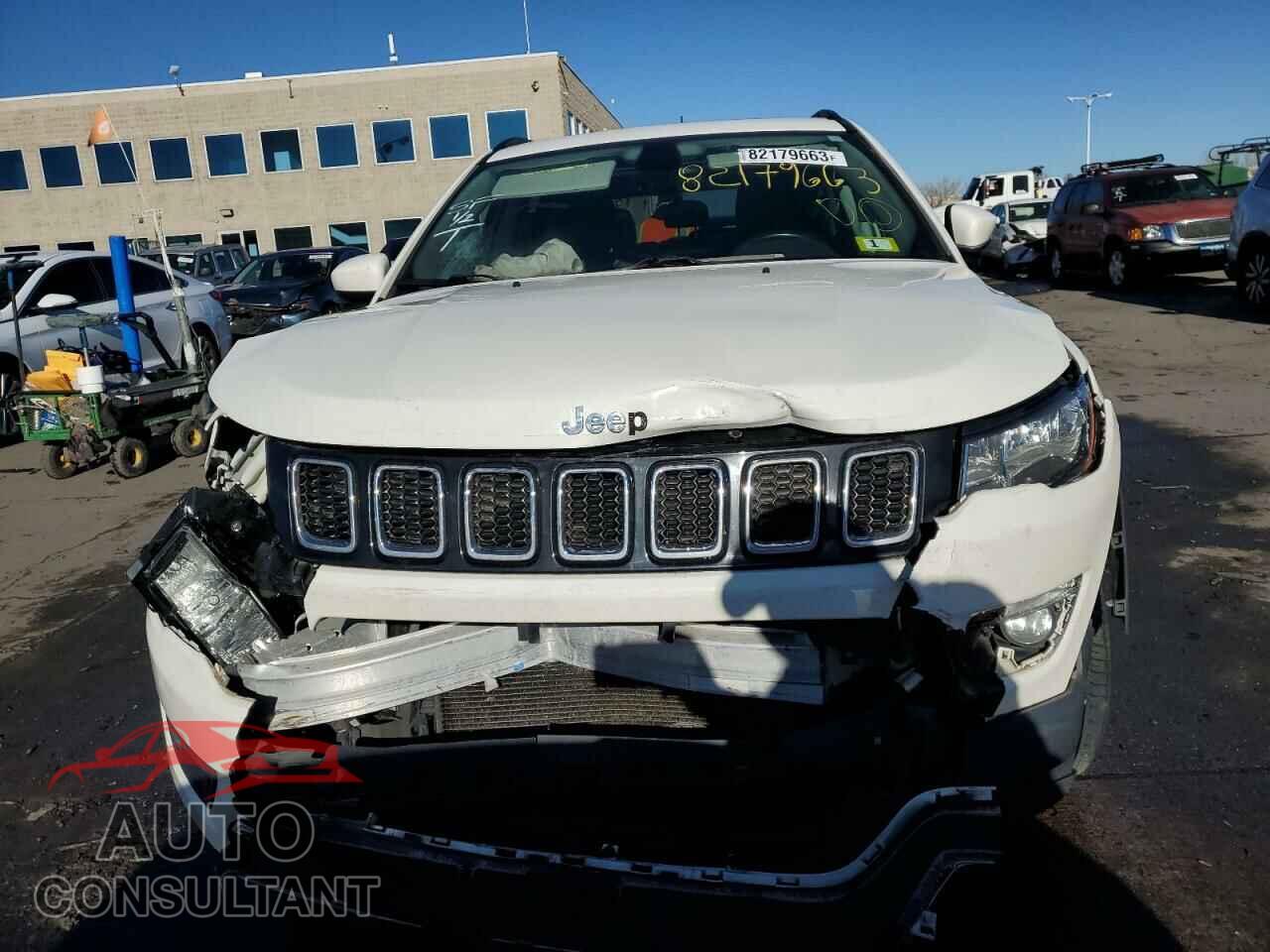 JEEP COMPASS 2018 - 3C4NJDBB7JT103817