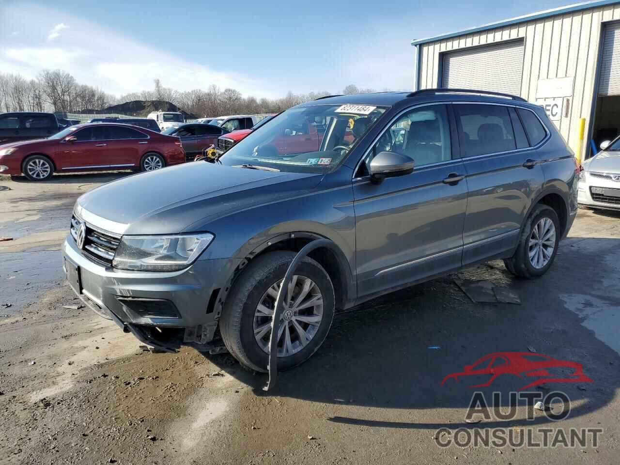 VOLKSWAGEN TIGUAN 2018 - 3VV2B7AX9JM147263