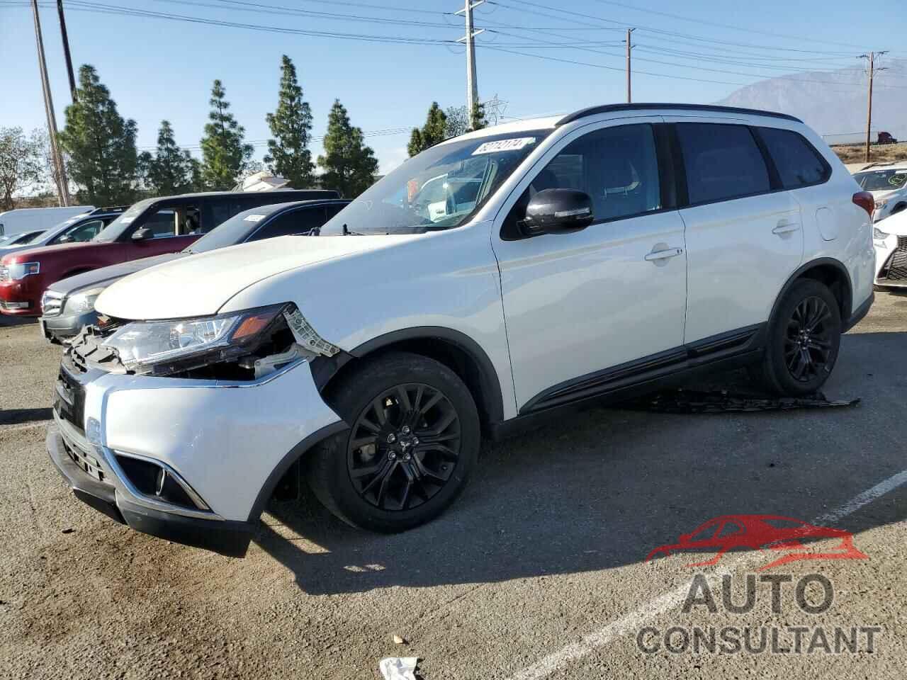 MITSUBISHI OUTLANDER 2018 - JA4AD3A34JZ060924