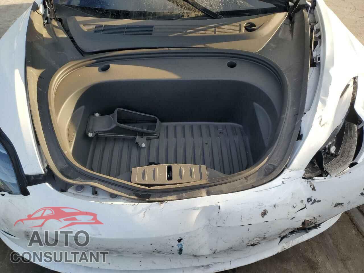 TESLA MODEL 3 2023 - 5YJ3E1EA8PF693367