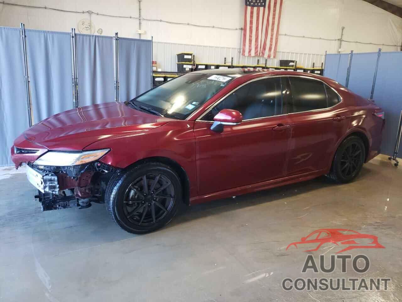 TOYOTA CAMRY 2018 - 4T1B61HK1JU581923