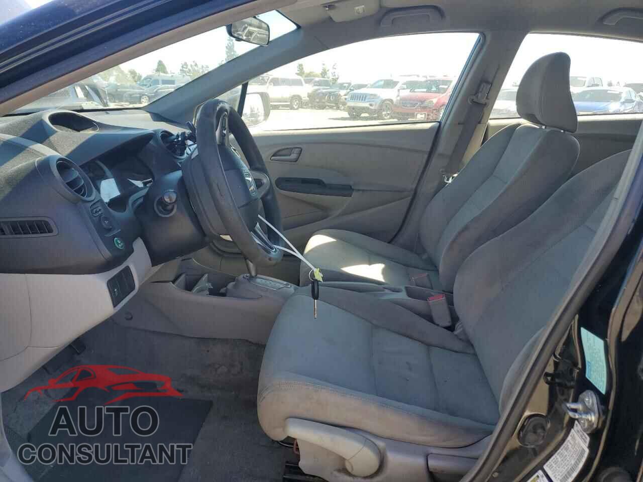 HONDA INSIGHT 2011 - JHMZE2H32BS012482