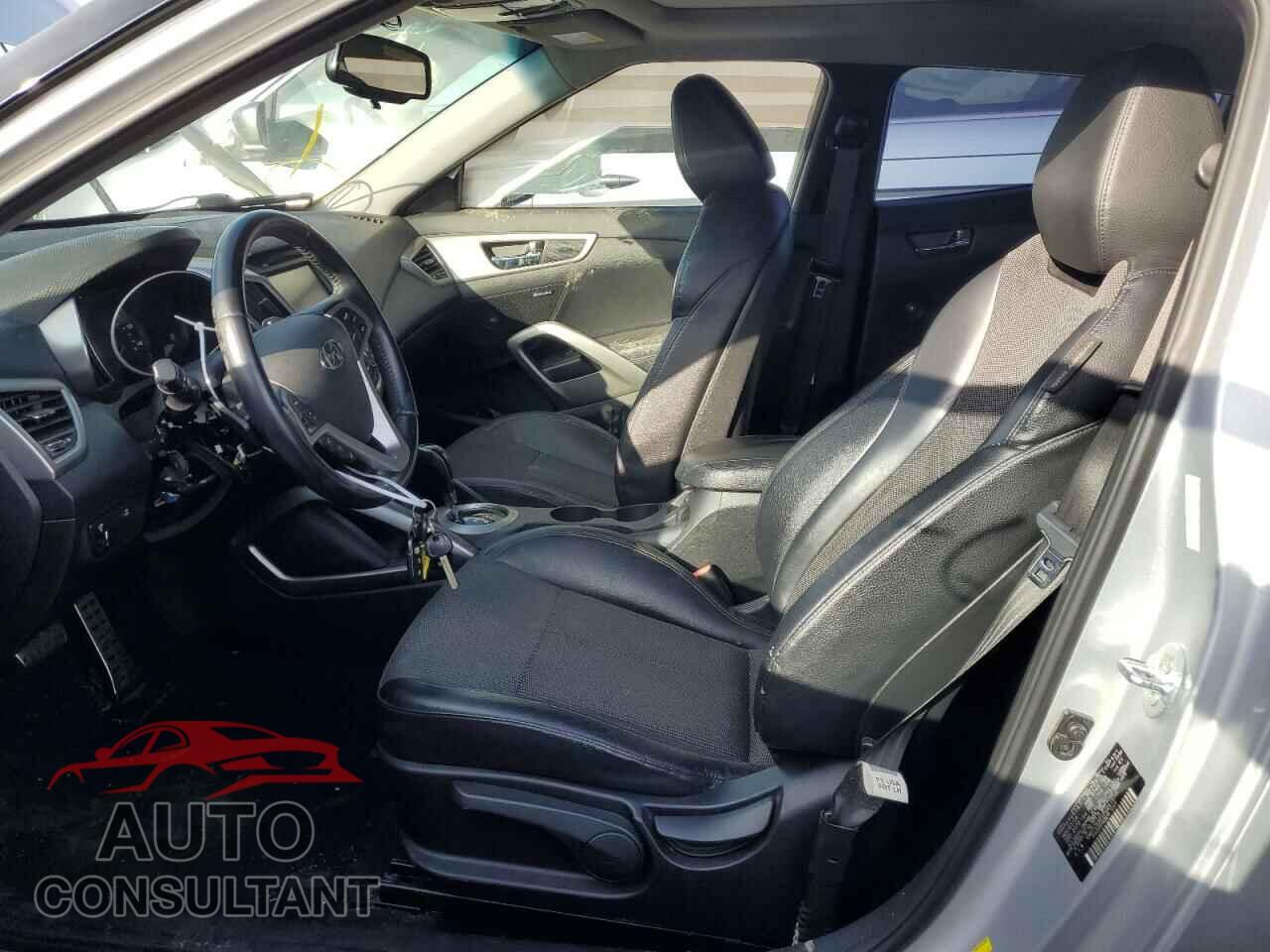 HYUNDAI VELOSTER 2015 - KMHTC6AD1FU241877