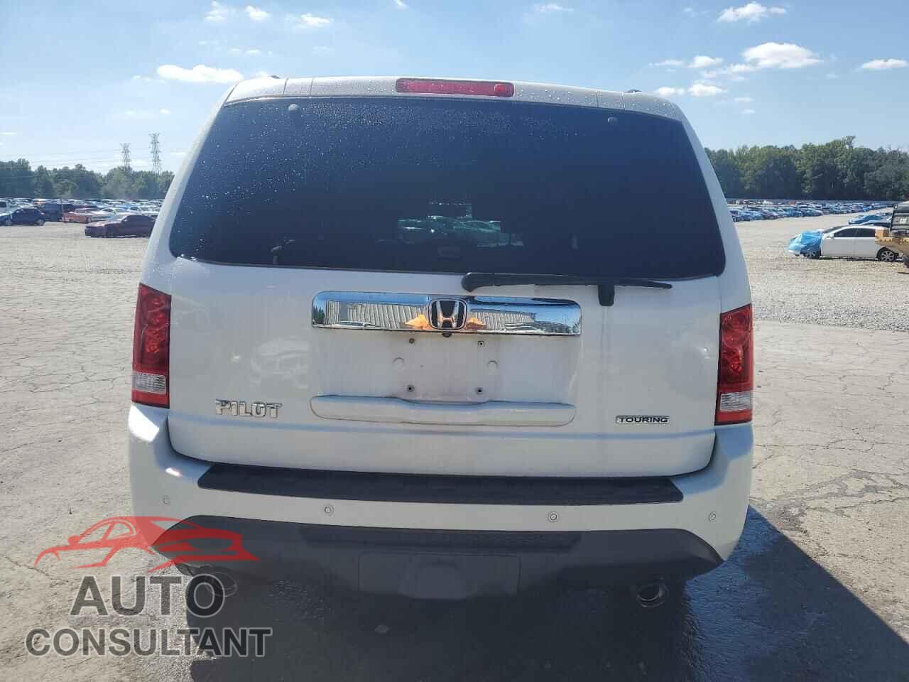 HONDA PILOT 2014 - 5FNYF3H93EB023545