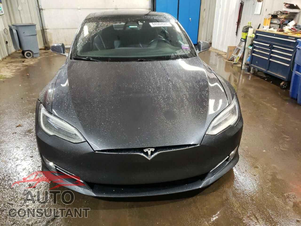 TESLA MODEL S 2017 - 5YJSA1E25HF205252