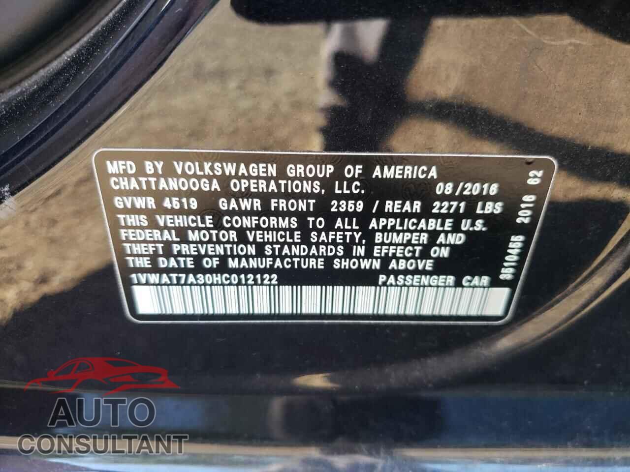 VOLKSWAGEN PASSAT 2017 - 1VWAT7A30HC012122