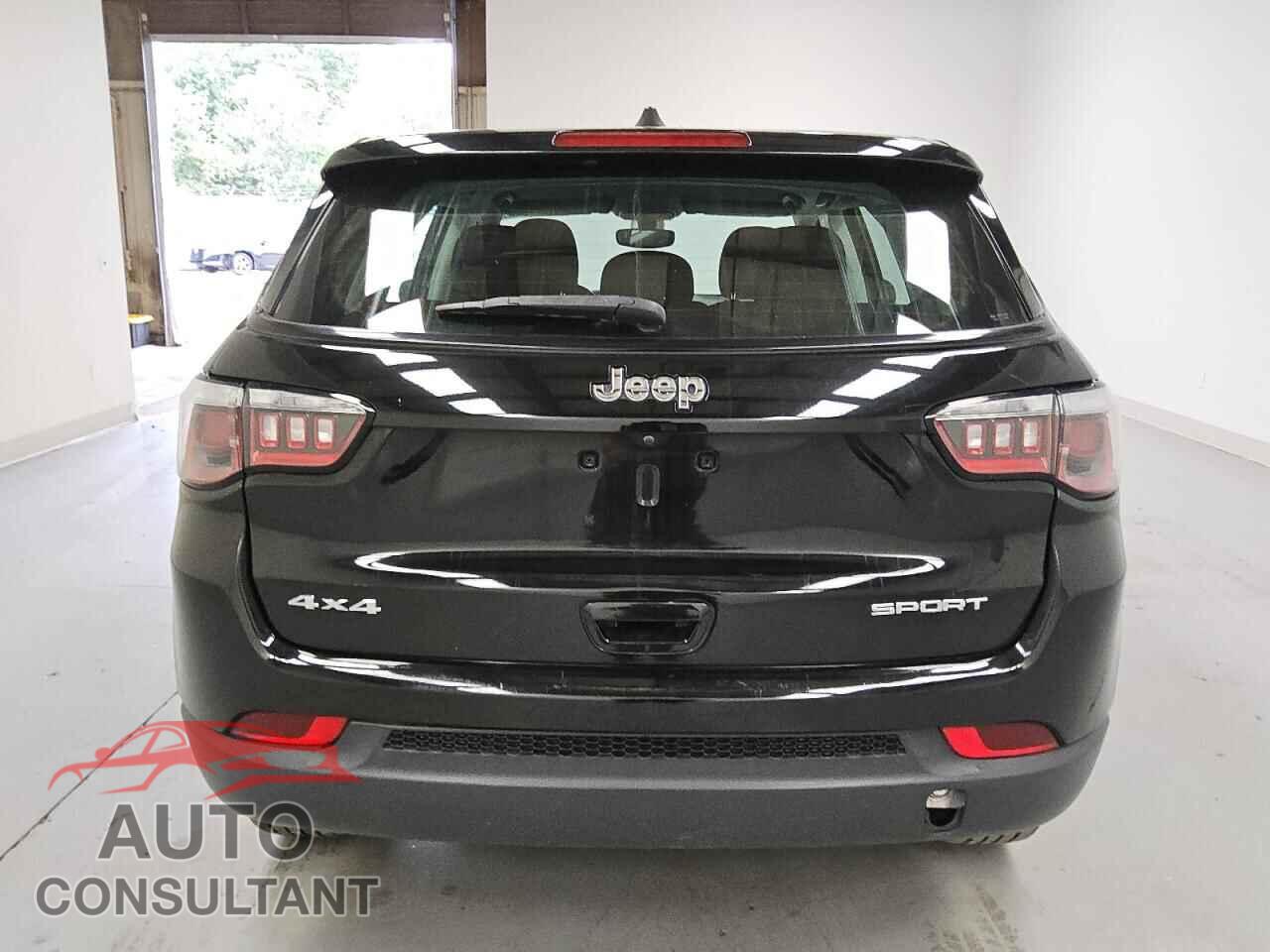JEEP COMPASS 2020 - 3C4NJDAB0LT197401
