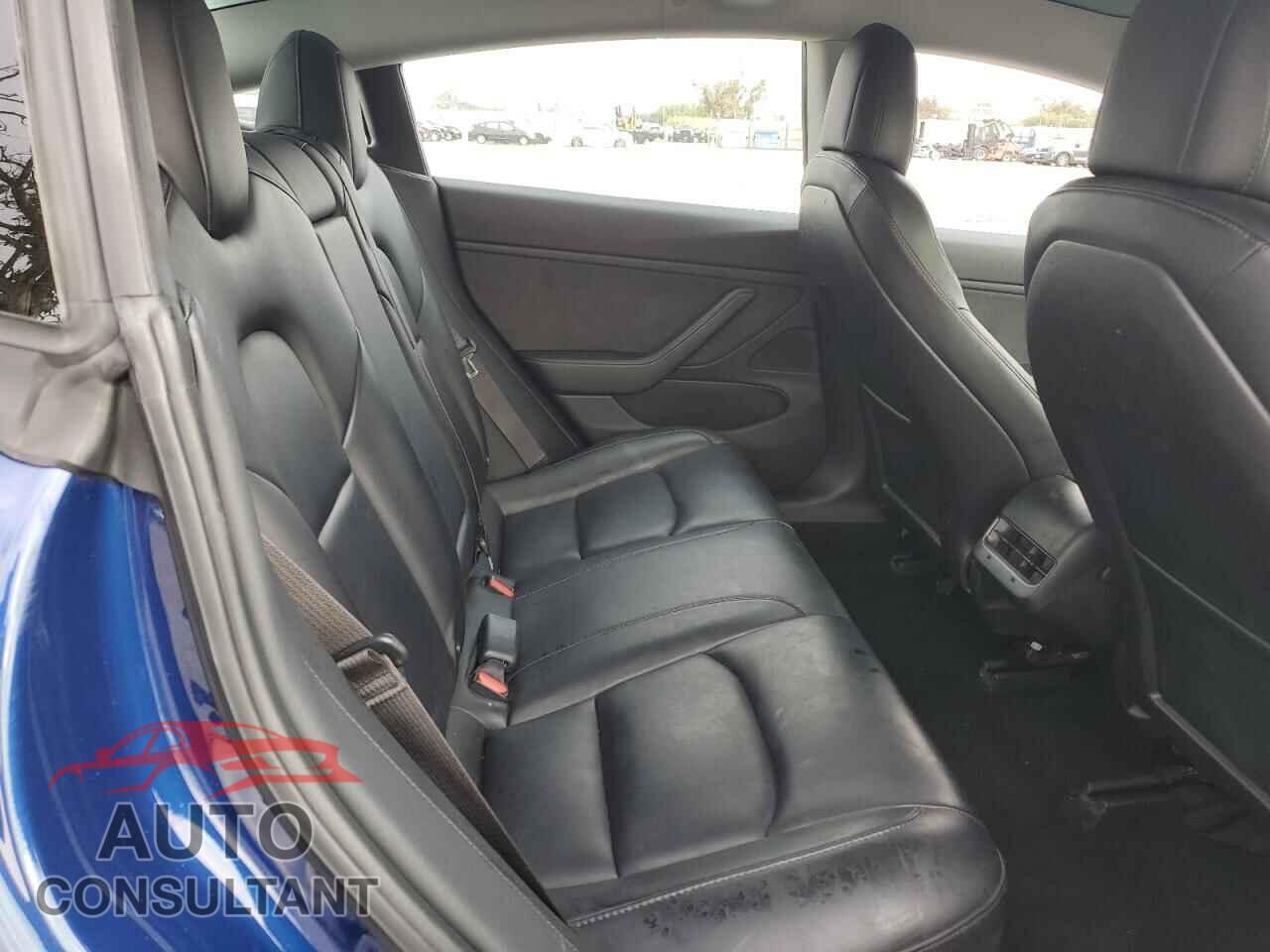TESLA MODEL 3 2018 - 5YJ3E1EBXJF088217