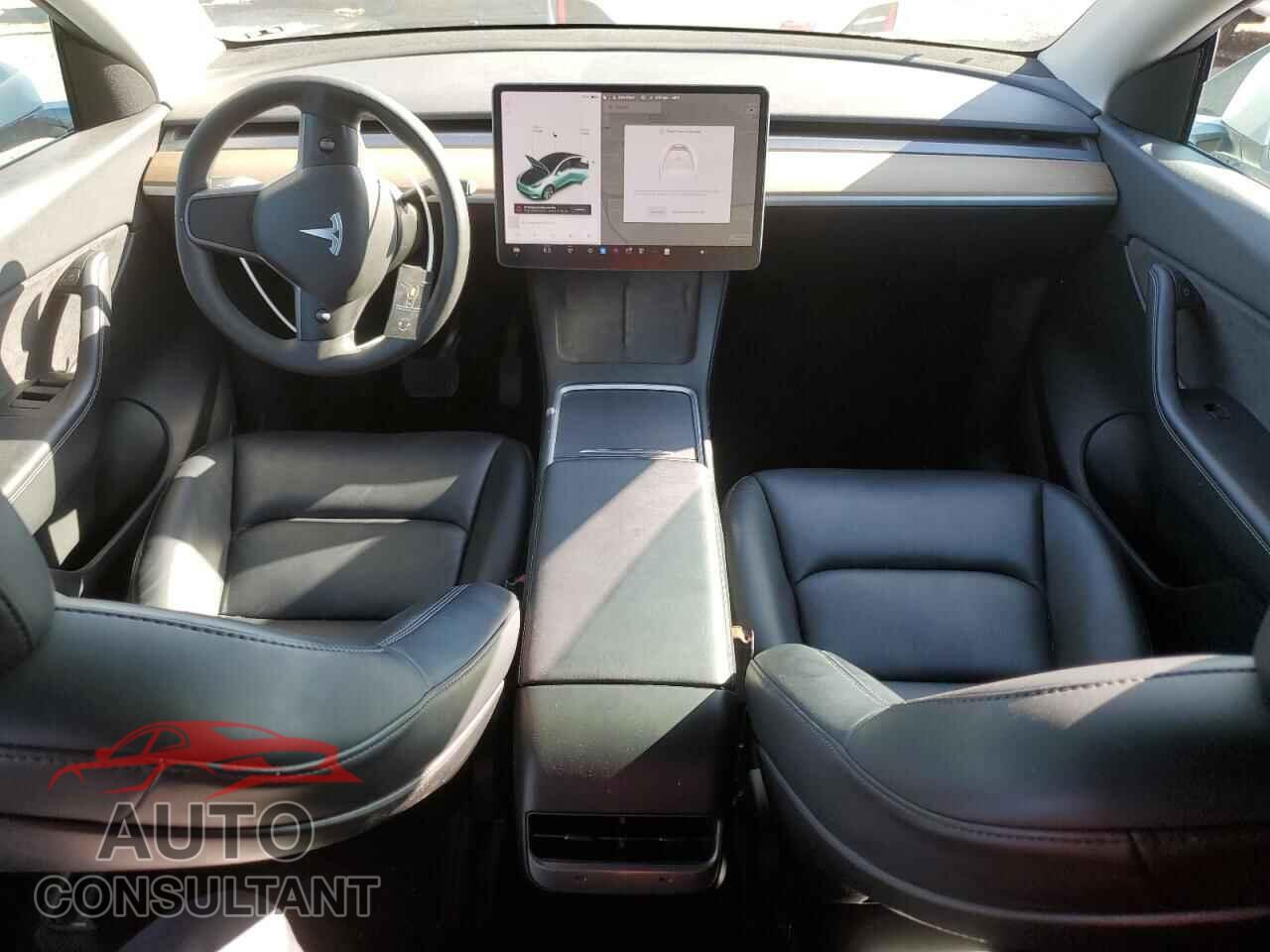 TESLA MODEL Y 2021 - 5YJYGAEE9MF232113