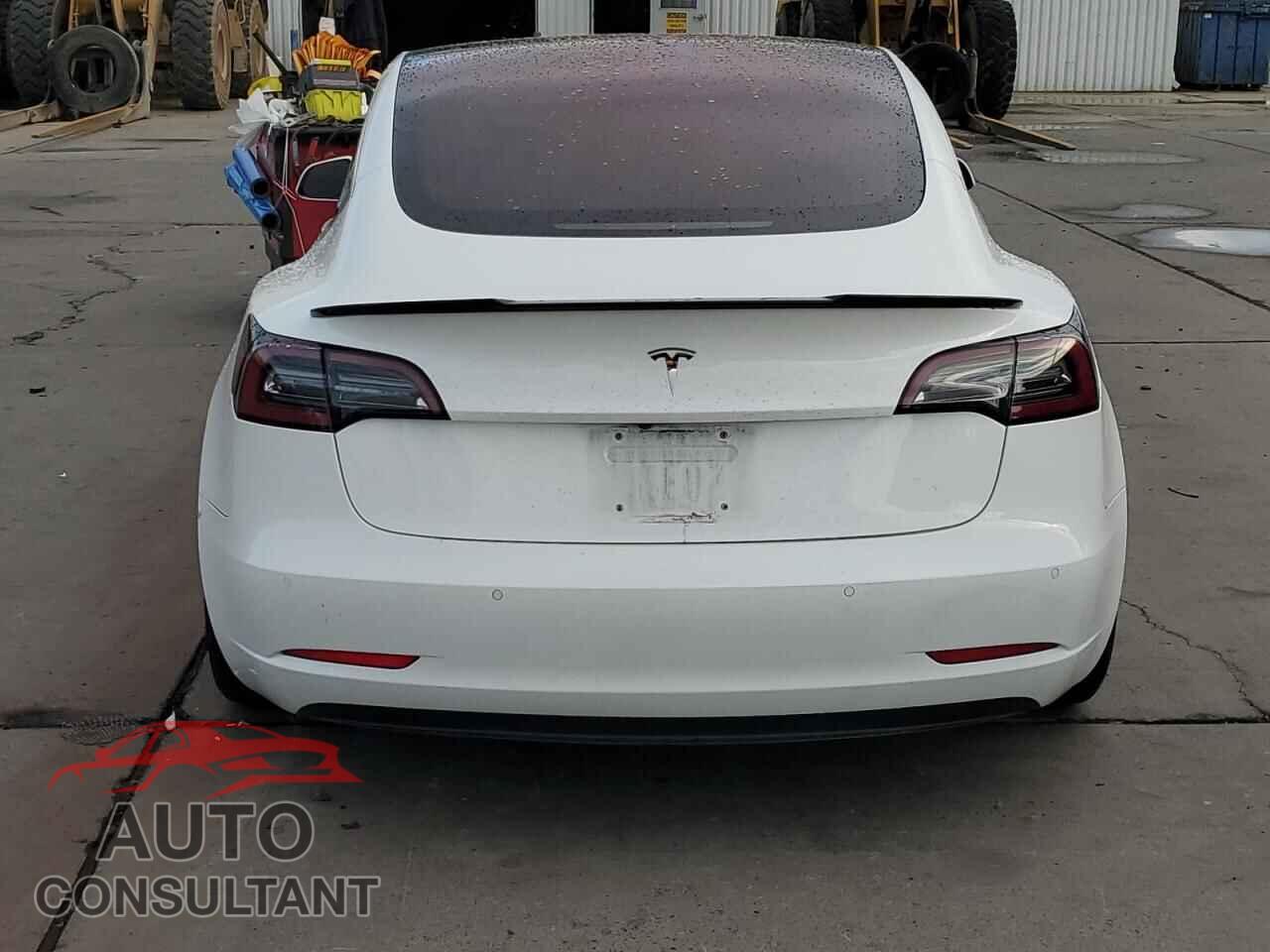 TESLA MODEL 3 2018 - 5YJ3E1EA3JF025144