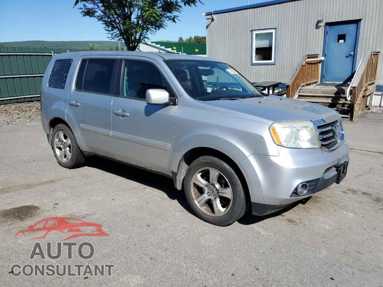HONDA PILOT 2013 - 5FNYF4H62DB042355