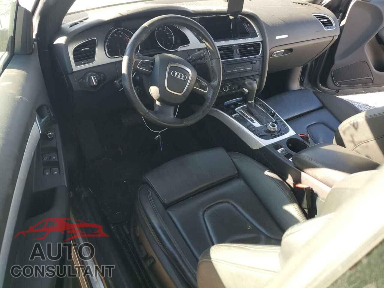 AUDI A5 2012 - WAULFAFH0CN000681
