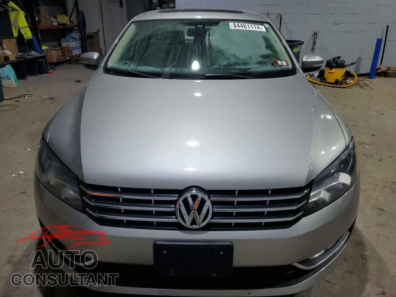 VOLKSWAGEN PASSAT 2014 - 1VWCN7A33EC082373
