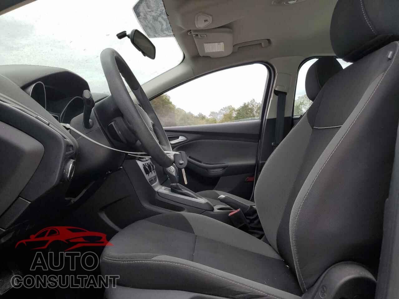 FORD FOCUS 2014 - 1FADP3F20EL453585