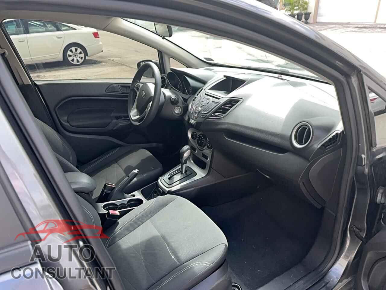 FORD FIESTA 2017 - 3FADP4EJ2HM134593