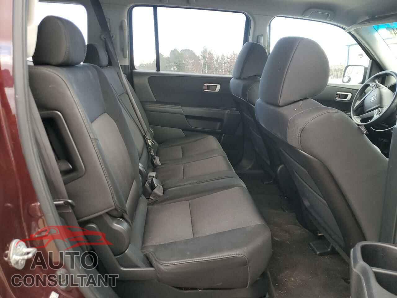 HONDA PILOT 2011 - 5FNYF4H43BB064375