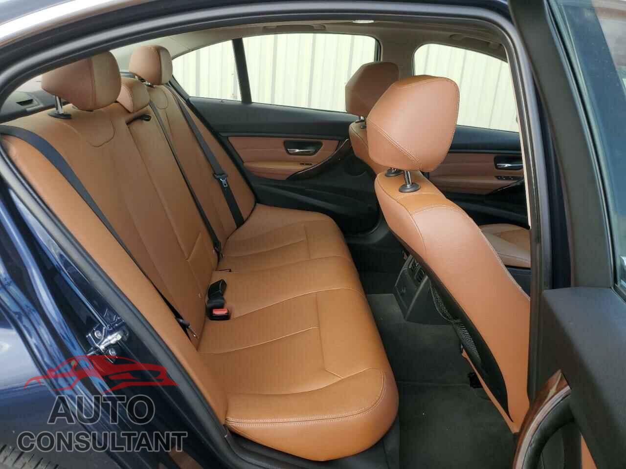 BMW 3 SERIES 2012 - WBA3A5C57CF257461
