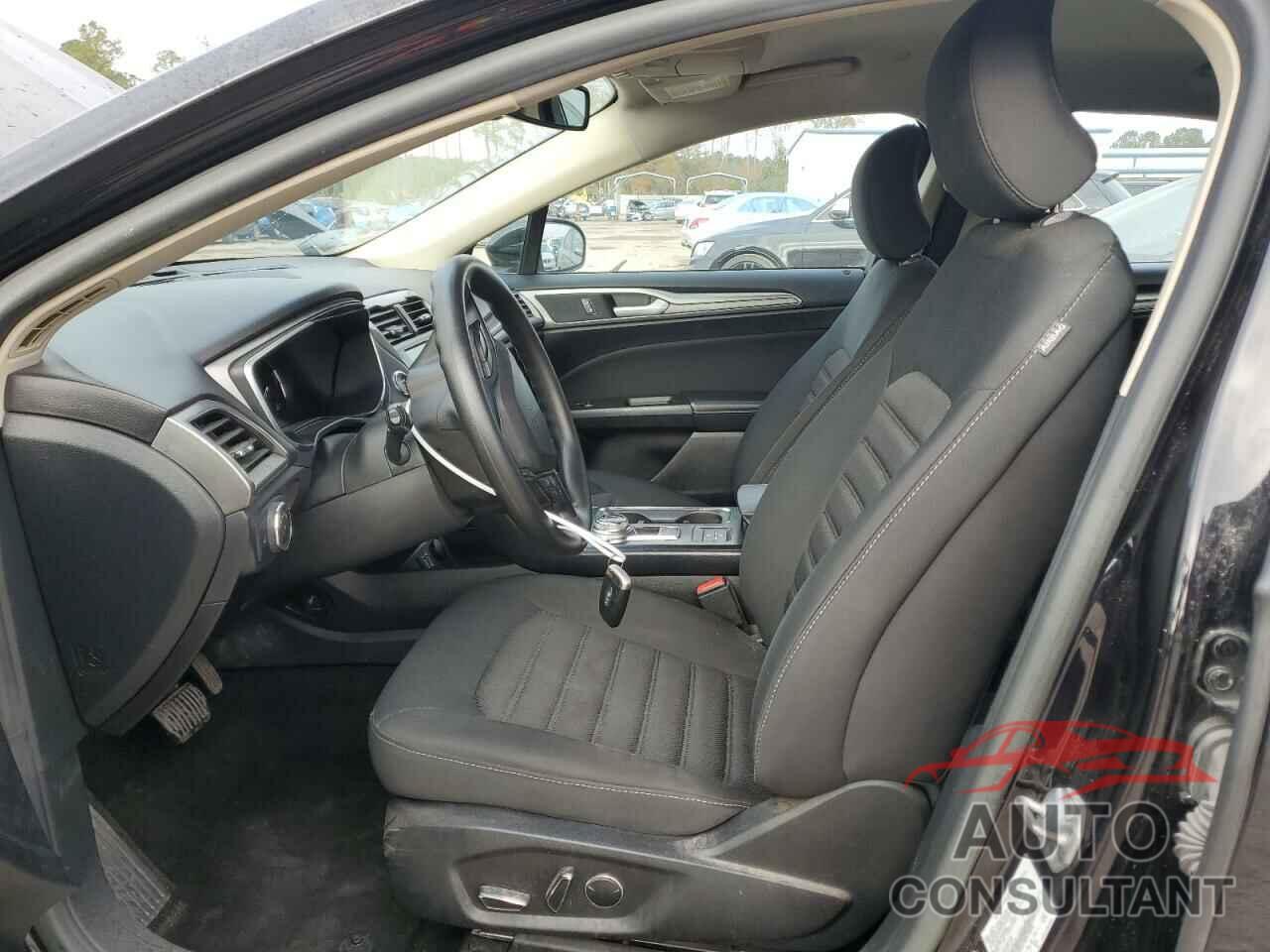 FORD FUSION 2019 - 3FA6P0LU2KR138846