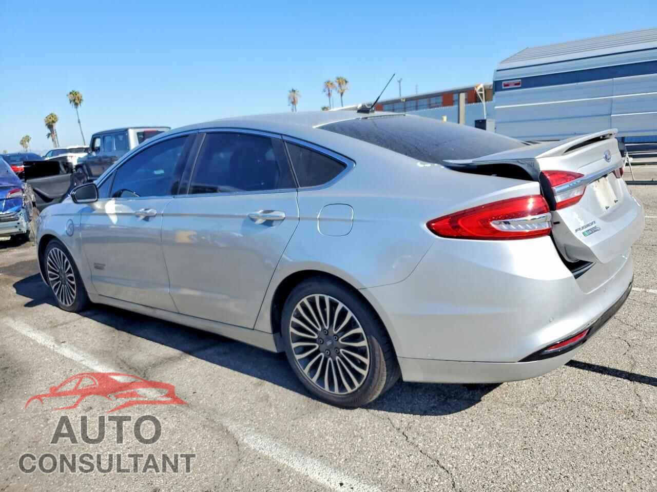 FORD FUSION 2017 - 3FA6P0SU8HR105621