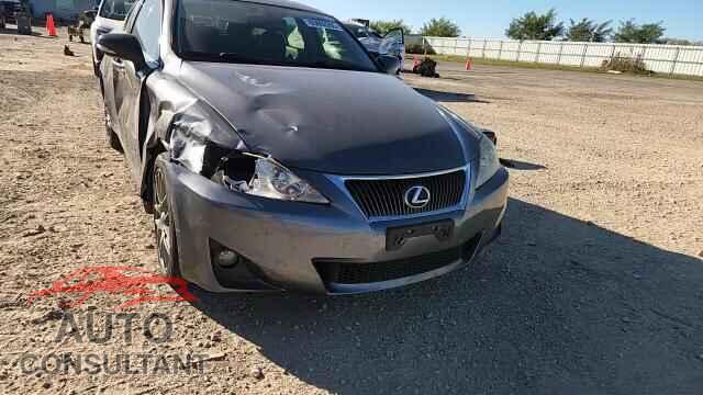 LEXUS IS 2012 - JTHCF5C20C5055365