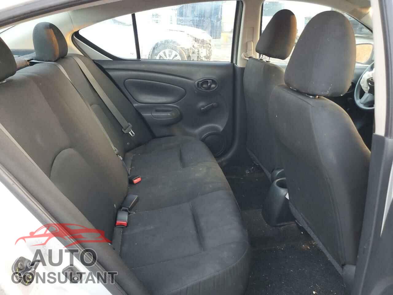 NISSAN VERSA 2019 - 3N1CN7AP3KL822206