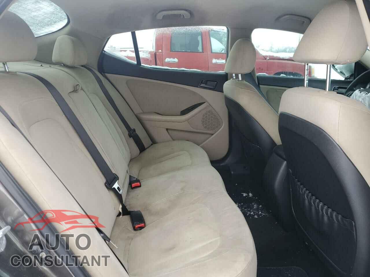 KIA OPTIMA 2011 - KNAGM4A79B5110442
